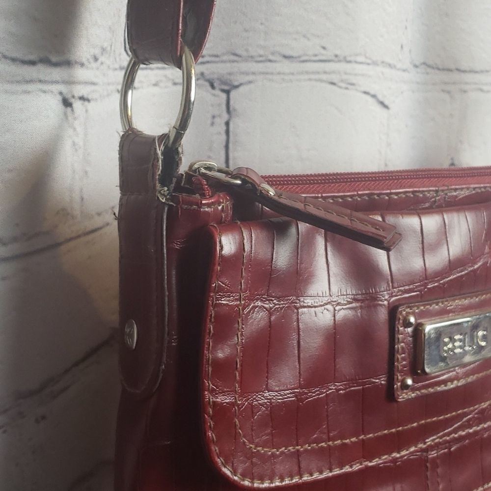 Red Relic Bag - Picture 4 of 7